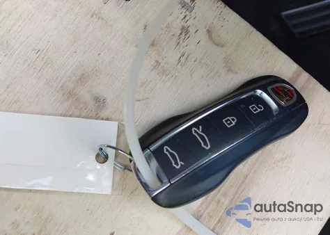 2020 Porsche Taycan 4S z USA, uszkodzony, nr VIN WP0AB2Y18LSA53807